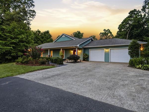 1766 Hunts Lane , Bowling Green, KY 42103