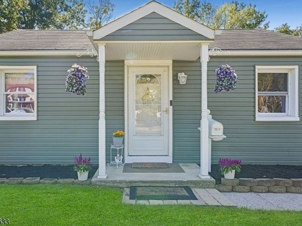 143 Snowhill St, Spotswood, NJ 08884