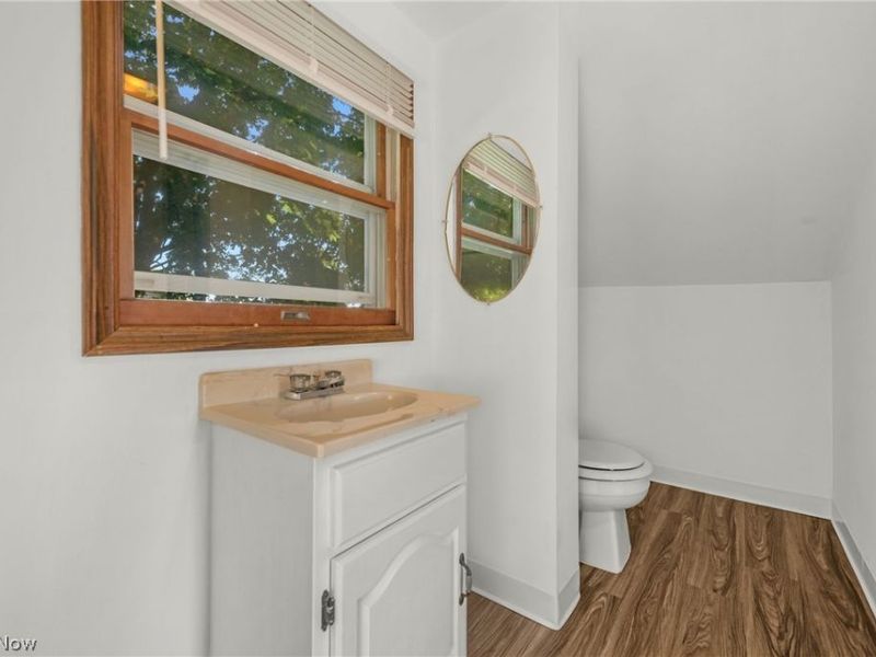 6077 Lake Avenue, Elyria, OH 44035 Photo 28