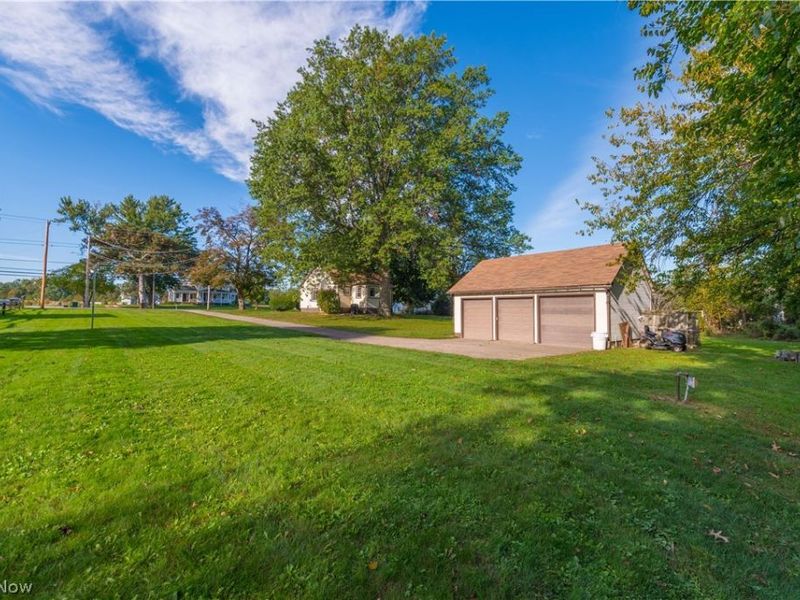 6077 Lake Avenue, Elyria, OH 44035 Photo 43
