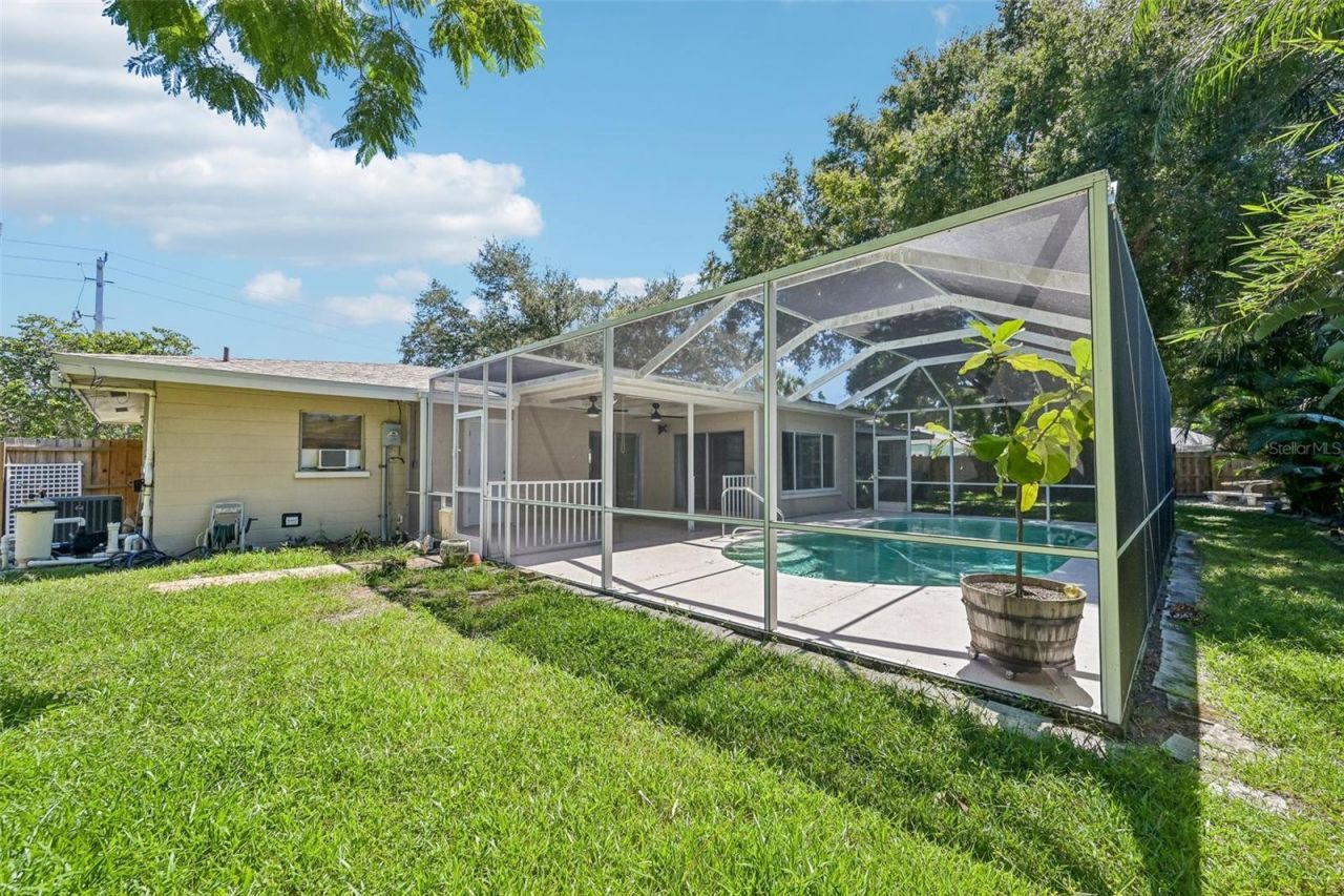2400 S Brink Avenue , Sarasota, FL 34239 Photo