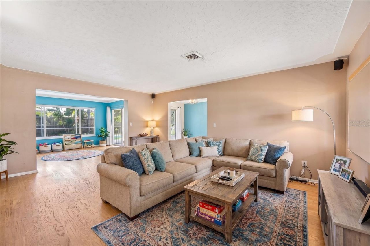2400 S Brink Avenue , Sarasota, FL 34239 Photo
