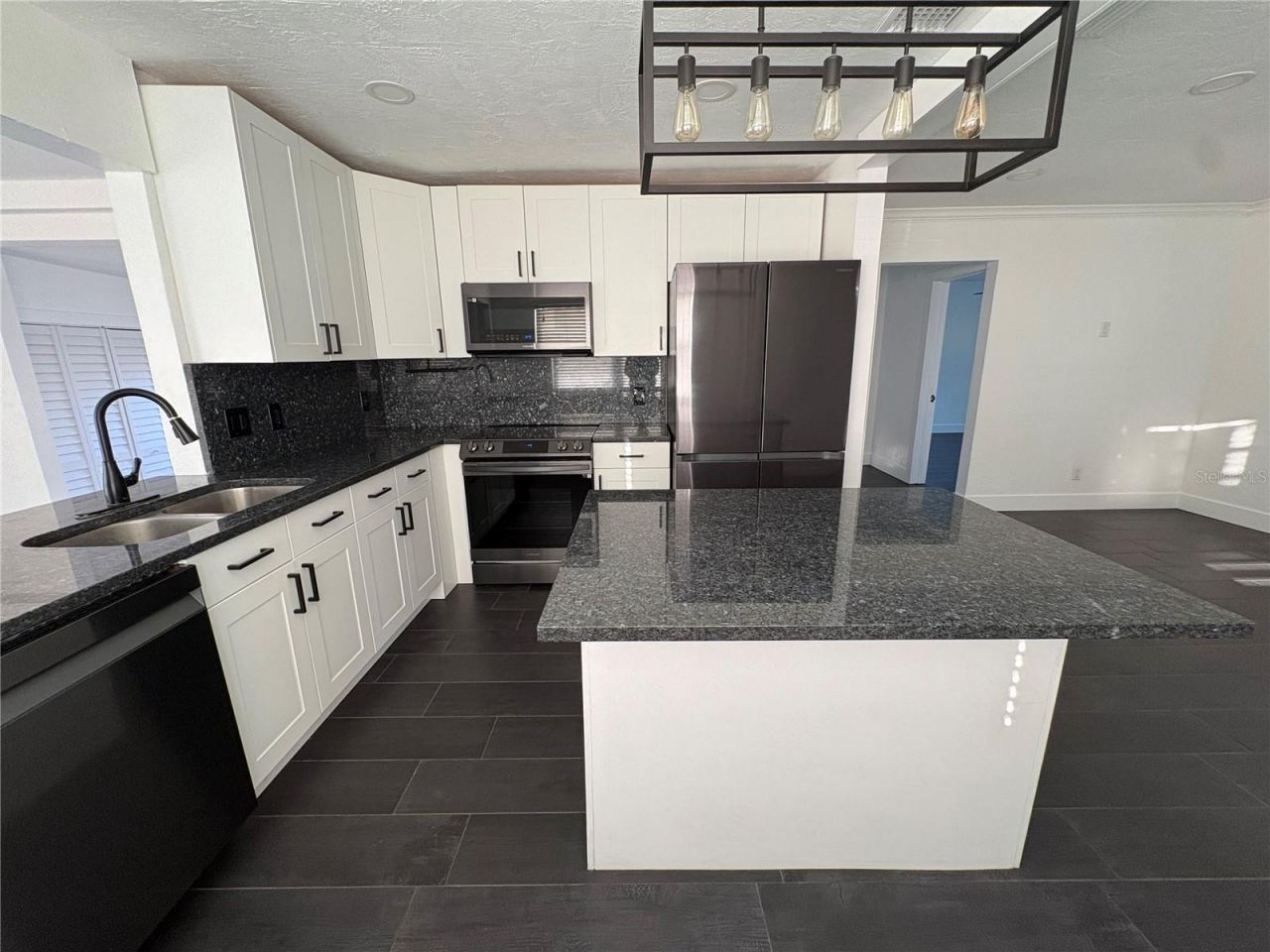 6570 67th Avenue N, Pinellas Park, FL 33781 Photo