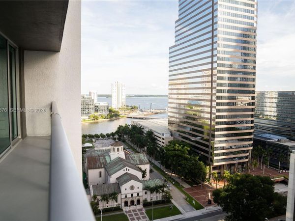 500 Brickell Ave , Unit 1910, Miami, FL 33131