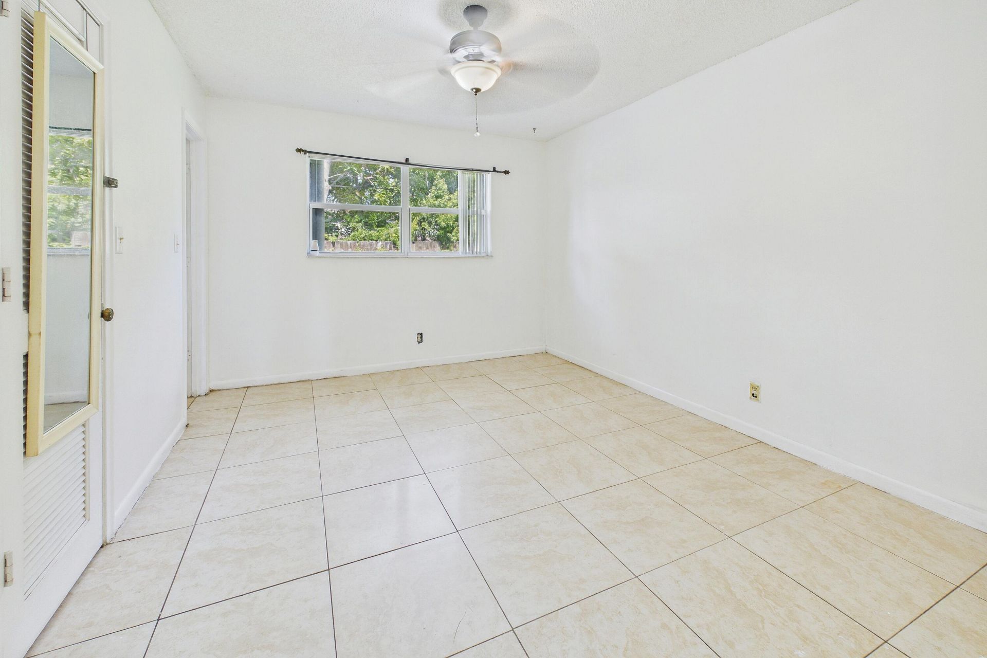 3200 NW 5th Terrace, Unit 24, Pompano Beach, FL 33064 Photo