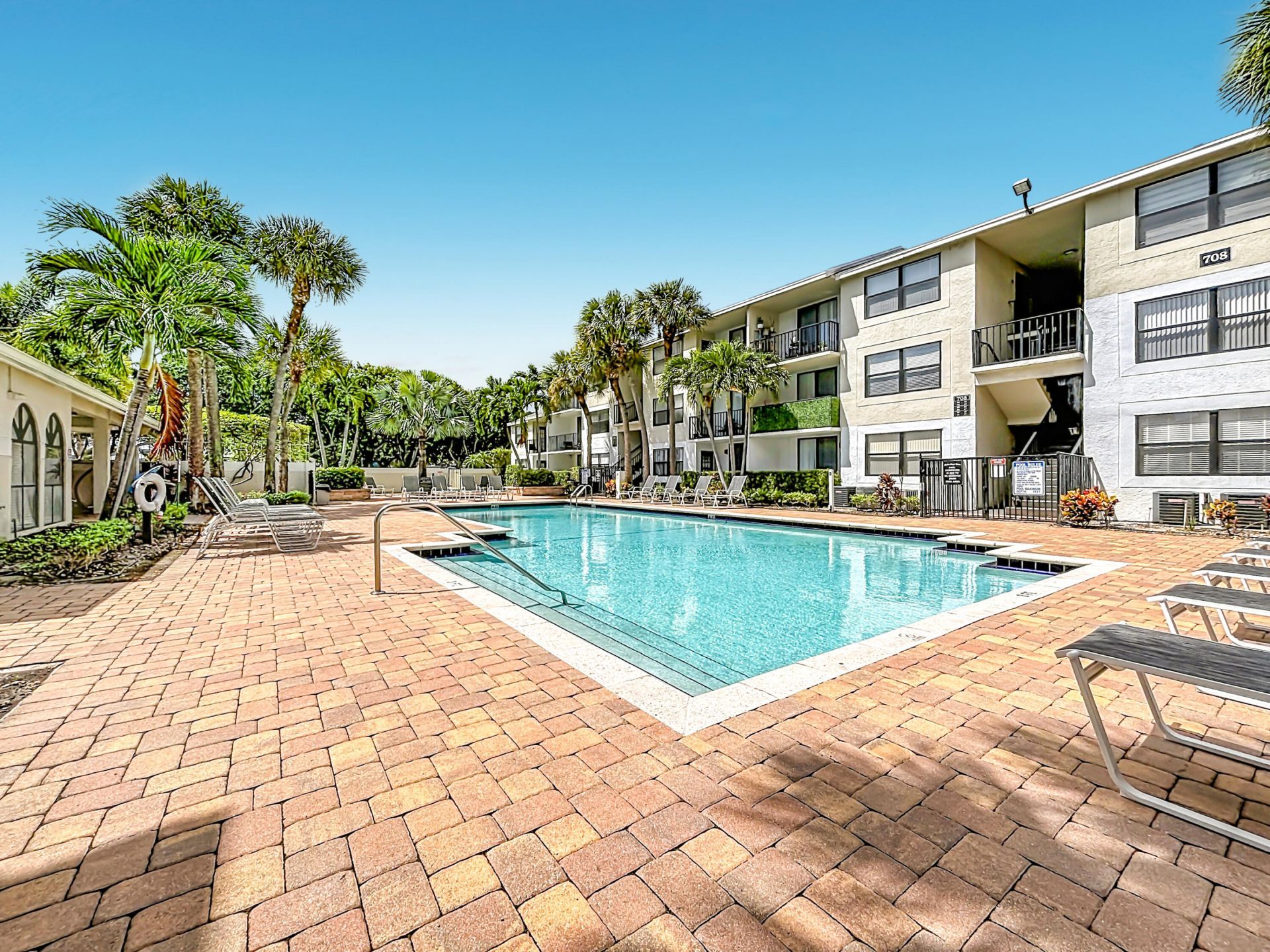 708 Executive Center Drive, Unit 12, West Palm Beach, FL 33401 Photo