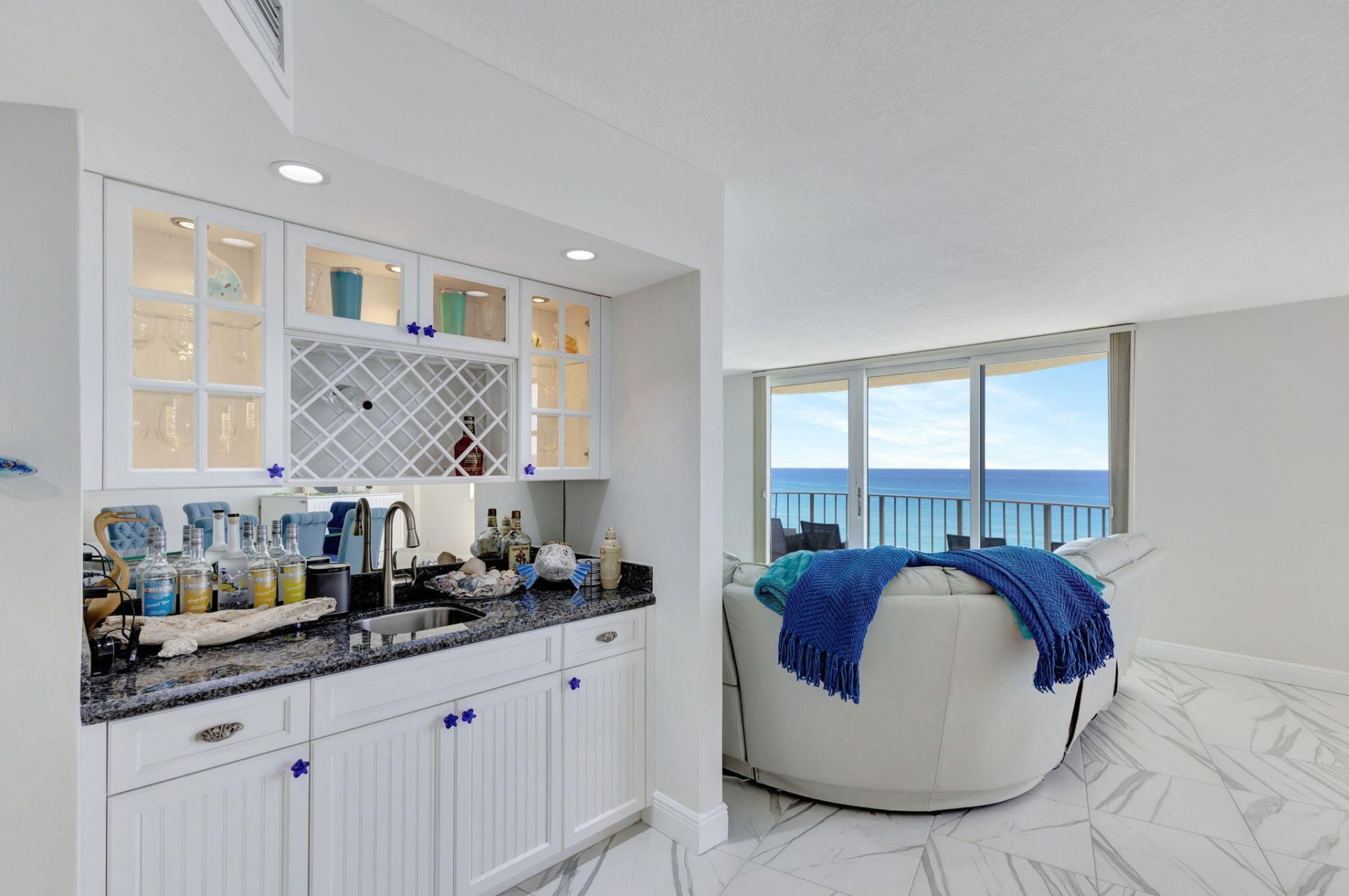5420 N Ocean Drive, Unit 1401, Singer Island, FL 33404 Photo