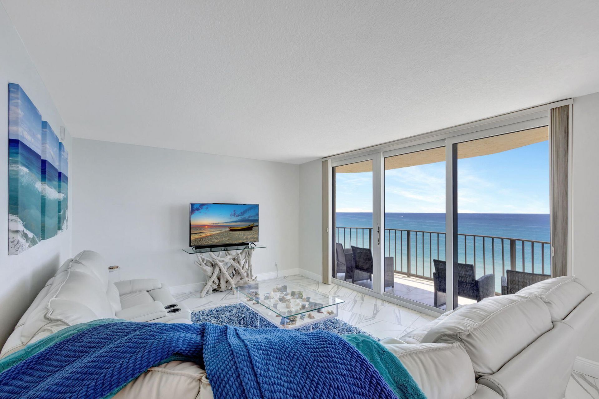 5420 N Ocean Drive, Unit 1401, Singer Island, FL 33404 Photo