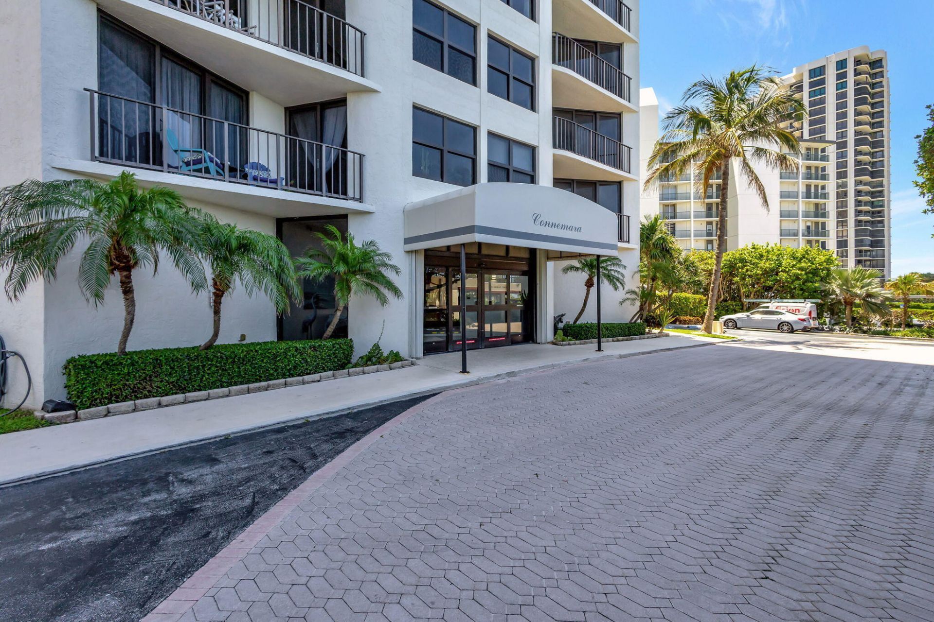 5420 N Ocean Drive, Unit 1401, Singer Island, FL 33404 Photo