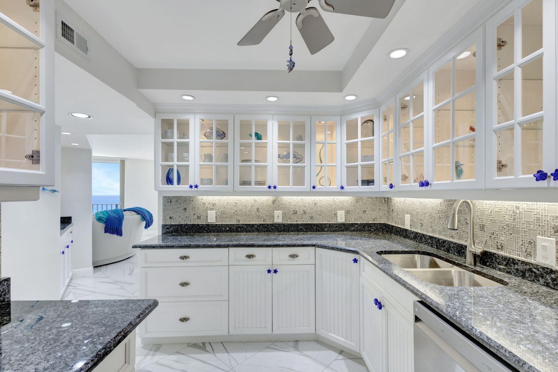 5420 N Ocean Drive, Unit 1401, Singer Island, FL 33404 Photo