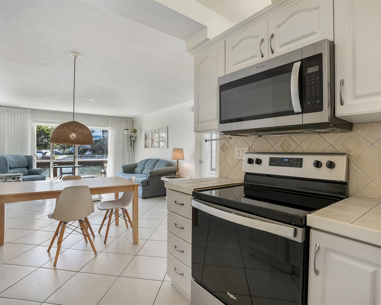 2600 Diana Drive, Unit 107, Hallandale Beach, FL 33009 Photo