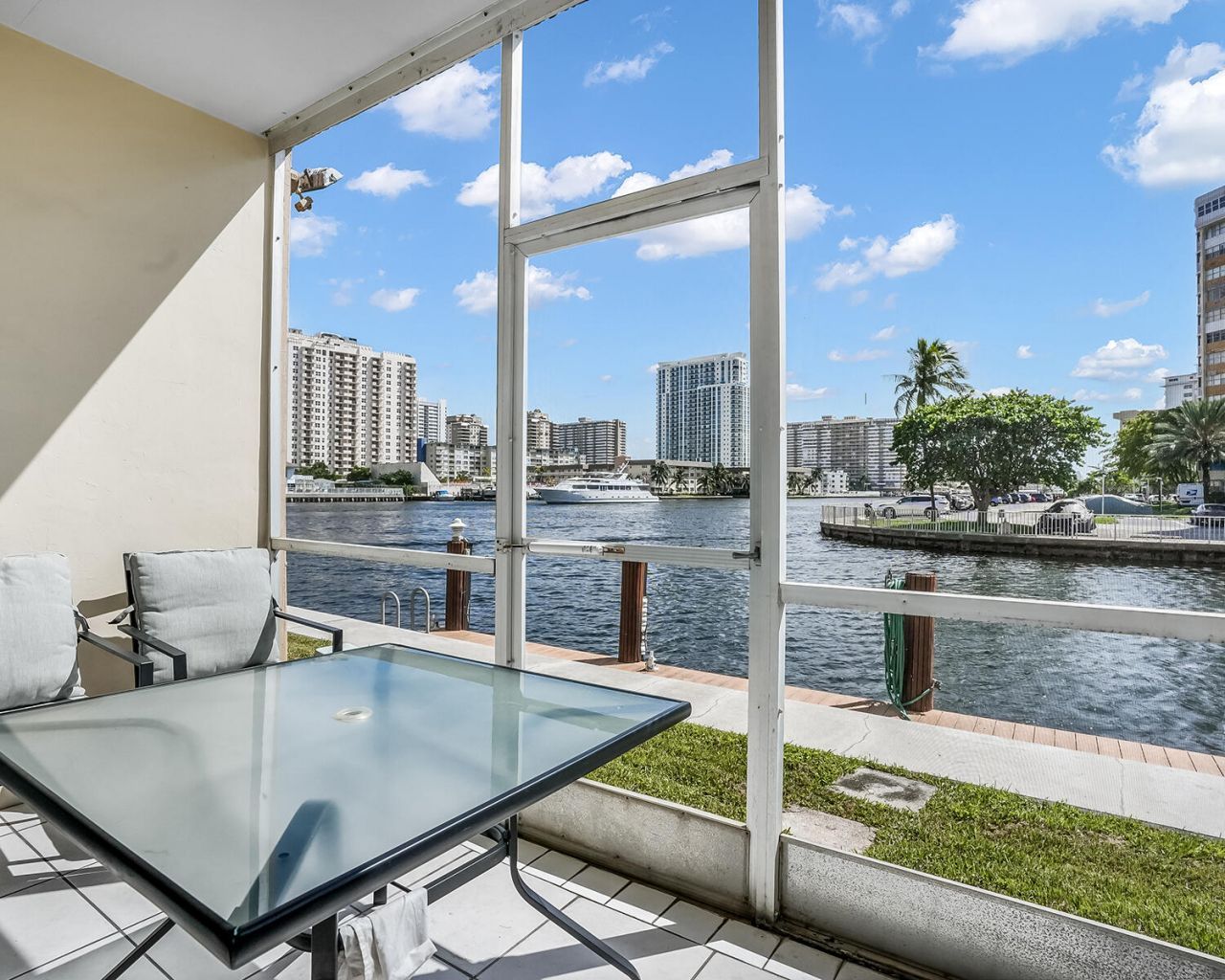 2600 Diana Drive, Unit 107, Hallandale Beach, FL 33009 Photo