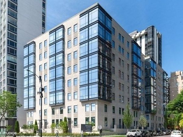 61 E Banks Street, Unit 501, Chicago, IL 60610