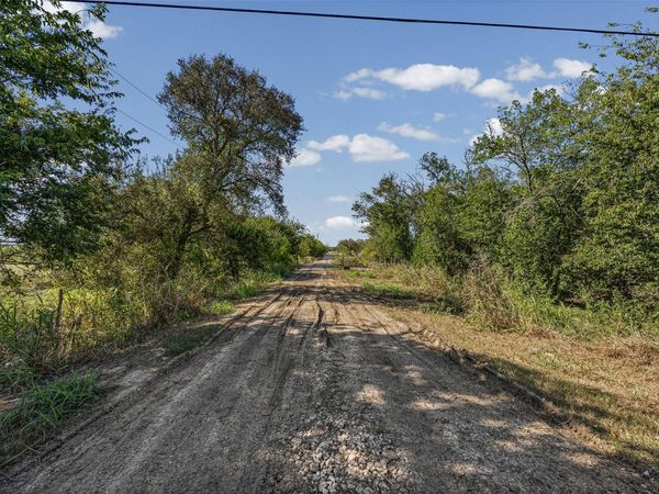 10933 Hwy 21, Uhland, TX 78640