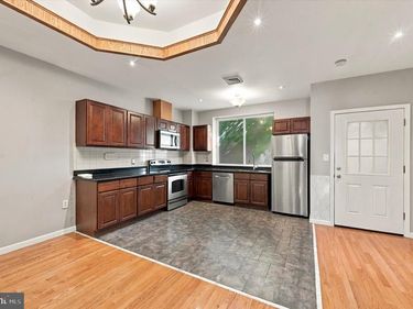 2323 S ALDER STREET, PHILADELPHIA, PA 19148