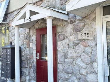875 Wing Street , Unit 5, Plymouth, Mi 48170