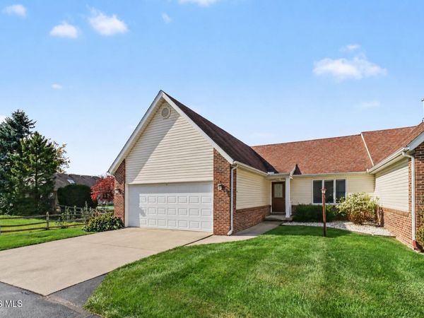 4264 Townhouse Drive, Oregon, OH 43616