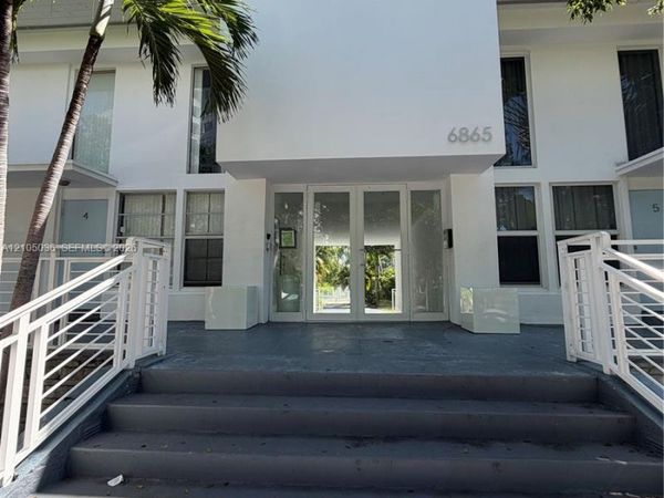 6865 E Bay Dr , Unit 3, Miami Beach, FL 33141
