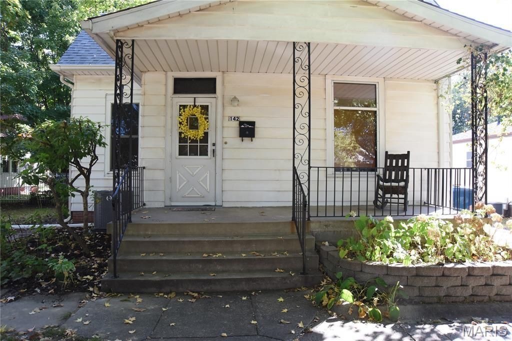 142 Springer Avenue, Edwardsville, IL 62025 Main Photo