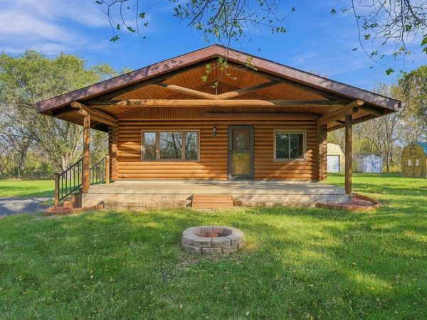 792 Holden Lane, Hudson, WI 54016