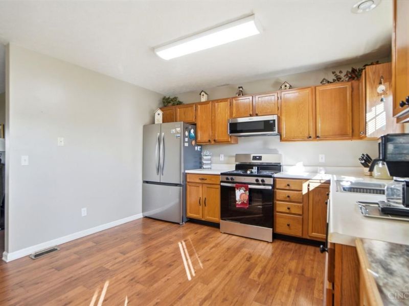 463 Crossbow Drive, Hamilton Township, OH 45039 Photo 11