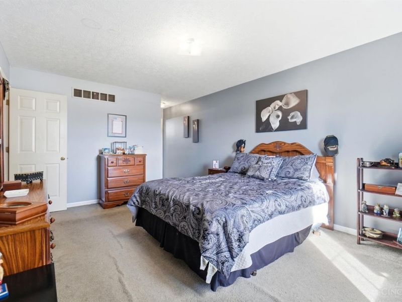 463 Crossbow Drive, Hamilton Township, OH 45039 Photo 13
