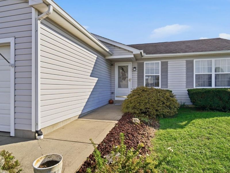 463 Crossbow Drive, Hamilton Township, OH 45039 Photo 4