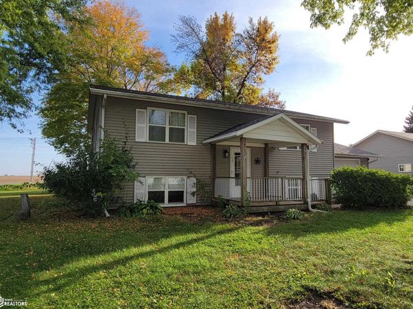 101 Evergreen Road, Algona, IA 50511