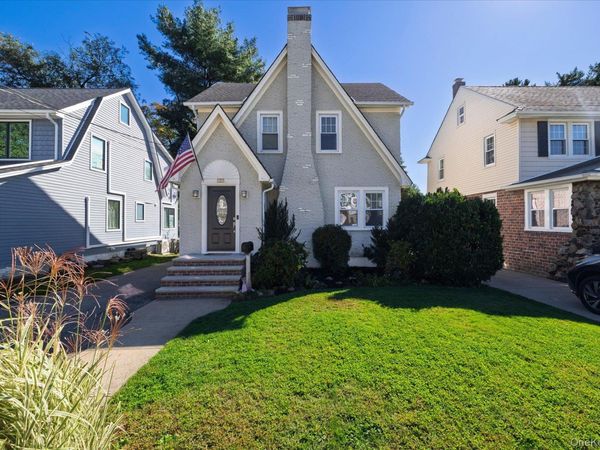 22 Stuart Avenue , Malverne, NY 11565