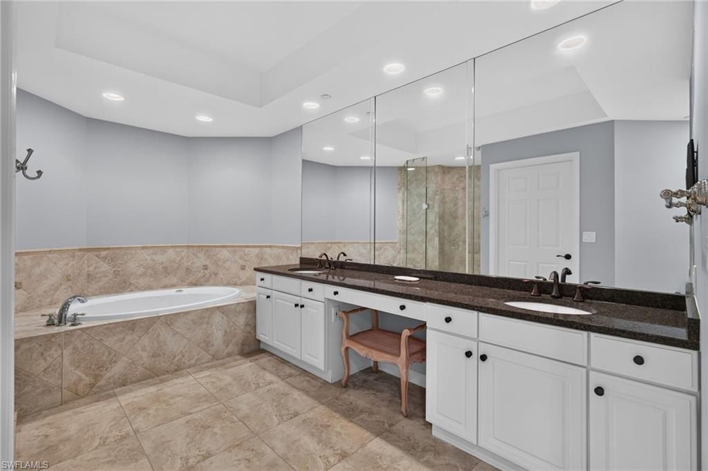 4255 Gulf Shore Blvd N, Unit 204, Naples, FL 34103 Photo