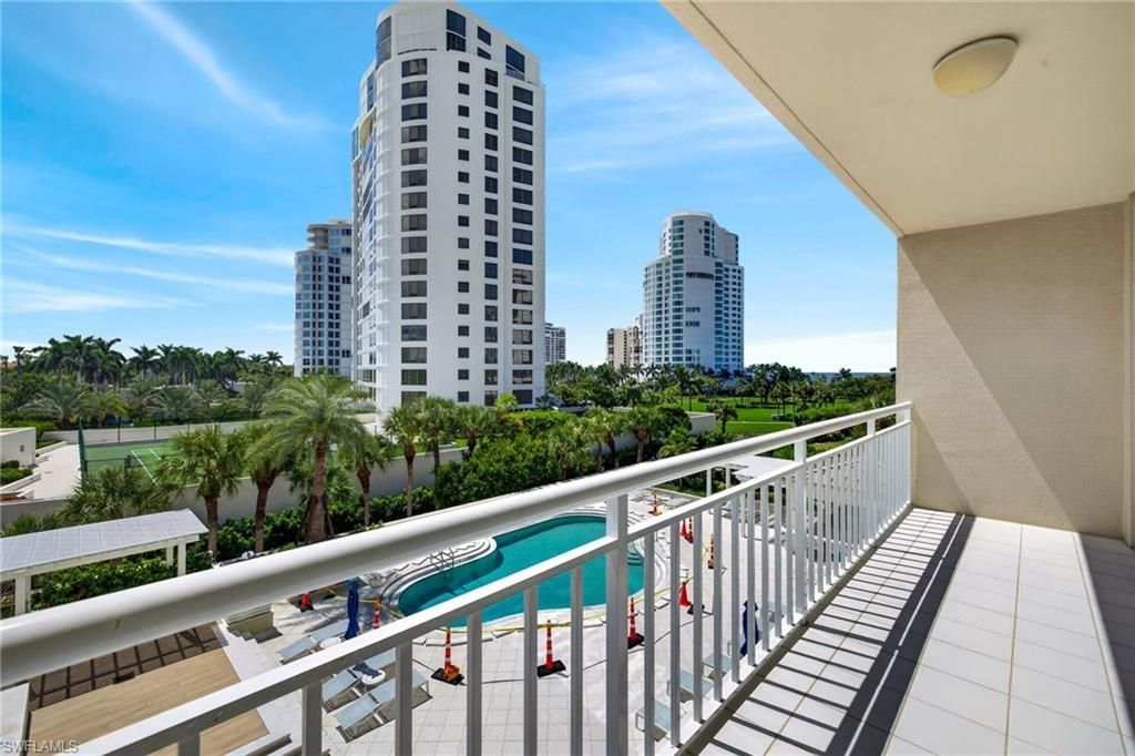 4255 Gulf Shore Blvd N, Unit 204, Naples, FL 34103 Photo