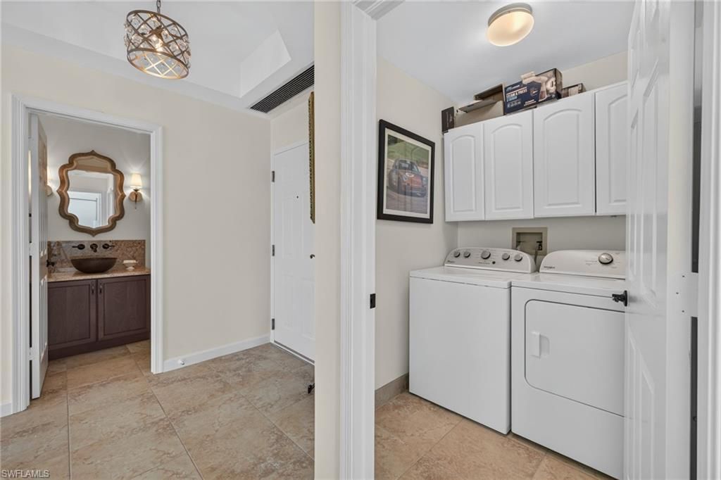 4255 Gulf Shore Blvd N, Unit 204, Naples, FL 34103 Photo