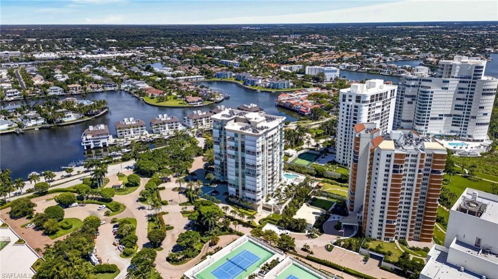 4255 Gulf Shore Blvd N, Unit 204, Naples, FL 34103 Photo