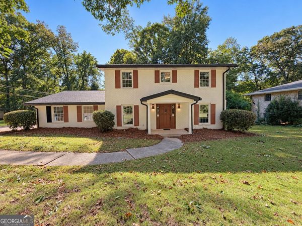 1282 La Mesa Drive, Lawrenceville, GA 30043