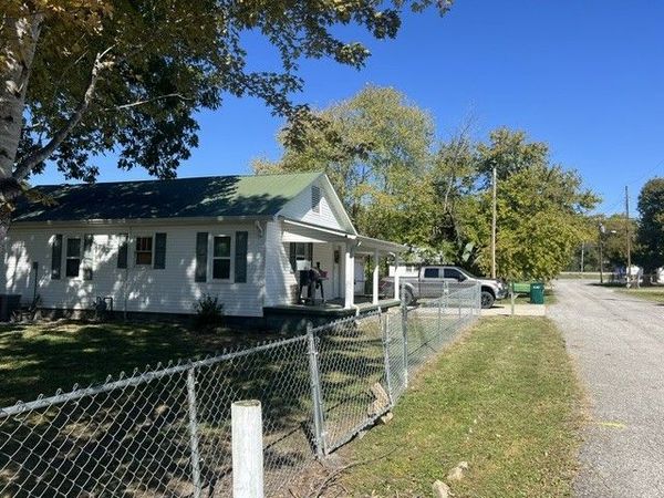 108 Merideth Ave , Waverly, TN 37185