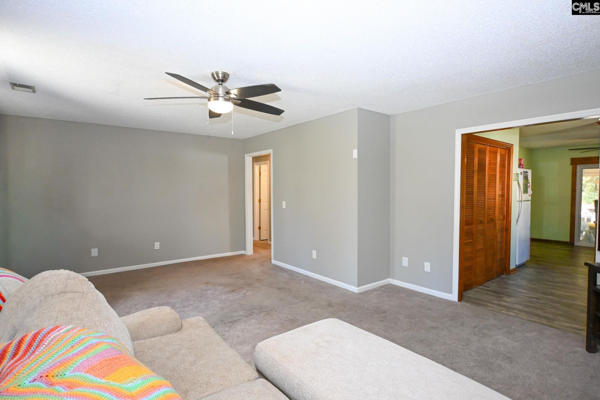412 Kenton Drive  Photo 5