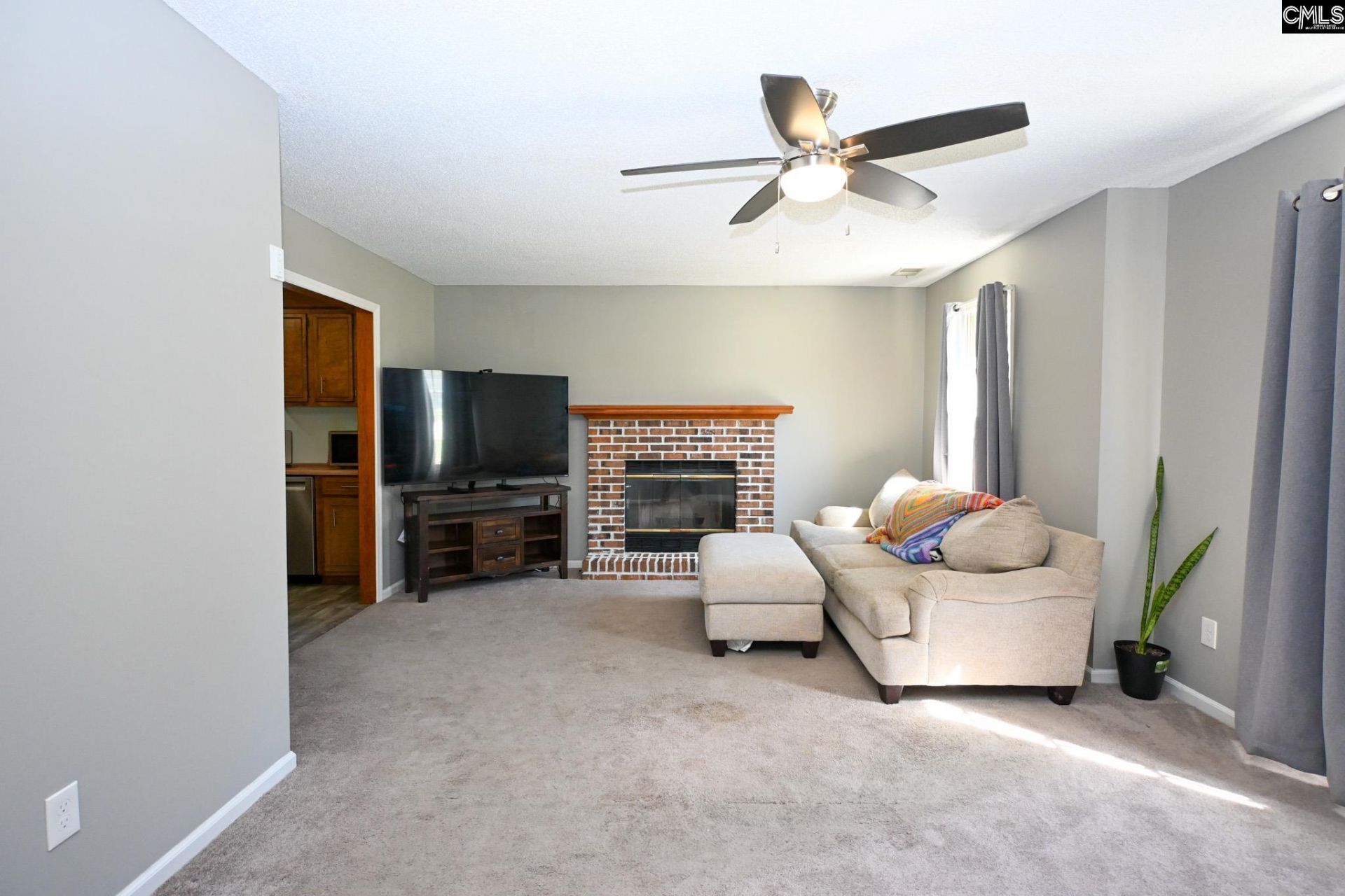412 Kenton Drive  Photo 6