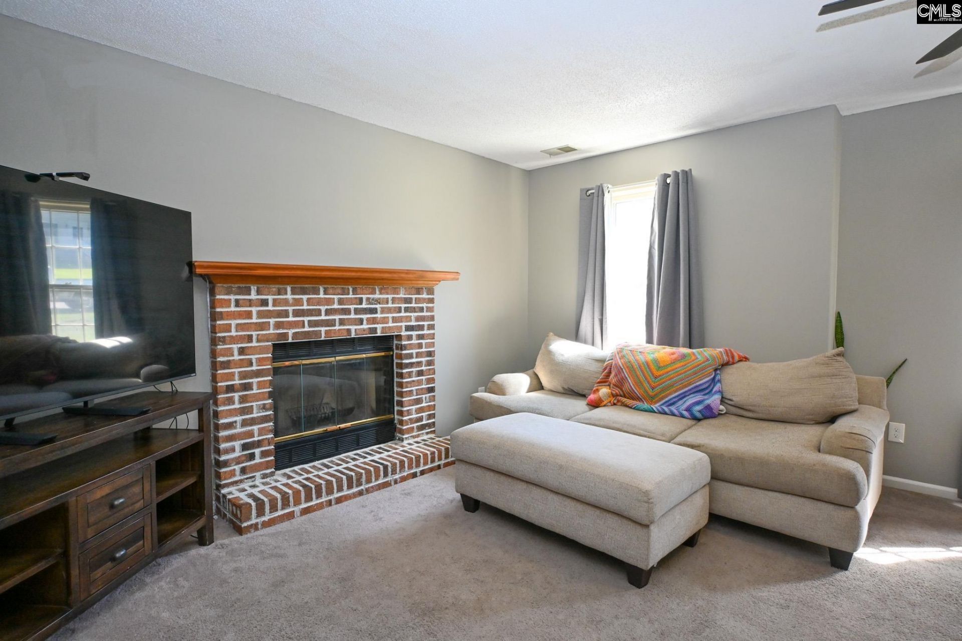 412 Kenton Drive  Photo 8