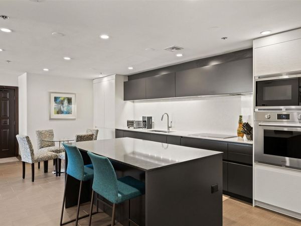 40 N Interstate 35, Unit 2C1, Austin, TX 78701