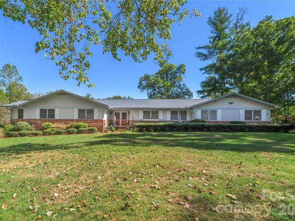791 Crooked Creek Road, Hendersonville, NC 28739