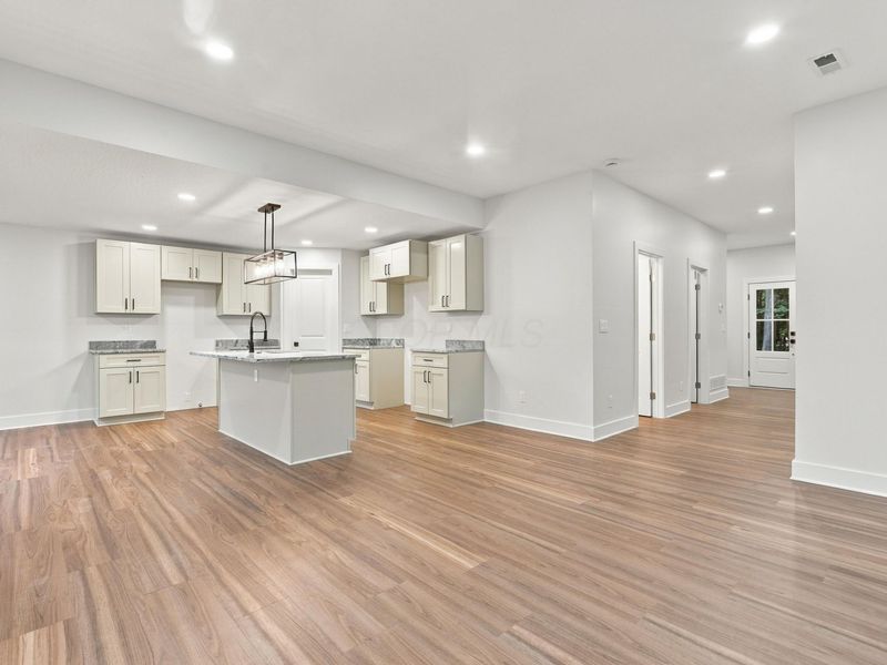 5286 Dahlia Drive NE, Thornville, OH 43076 Photo 9