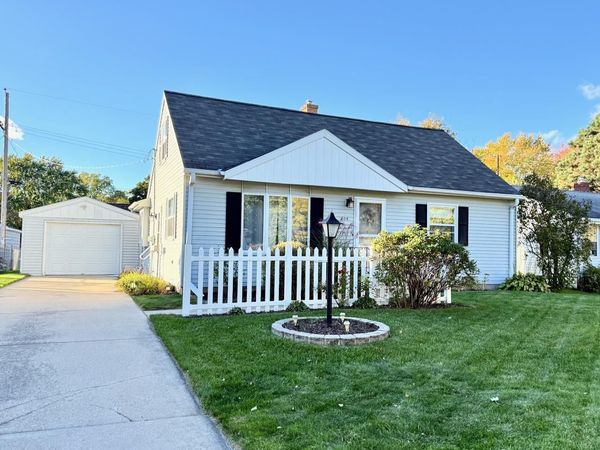 804 MITCHELL STREET, Green Bay, WI 54304