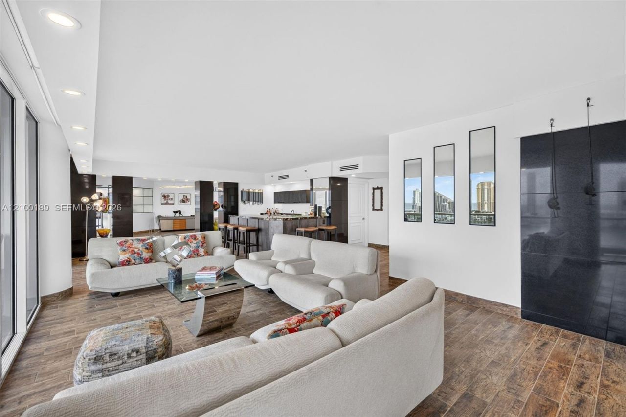 7000 Island Blvd , Unit 2409-2410, Aventura, FL 33160 Photo