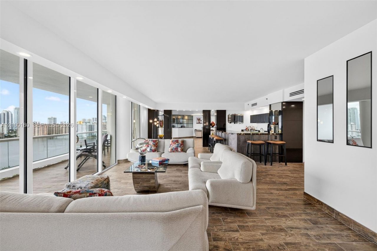 7000 Island Blvd , Unit 2409-2410, Aventura, FL 33160 Photo