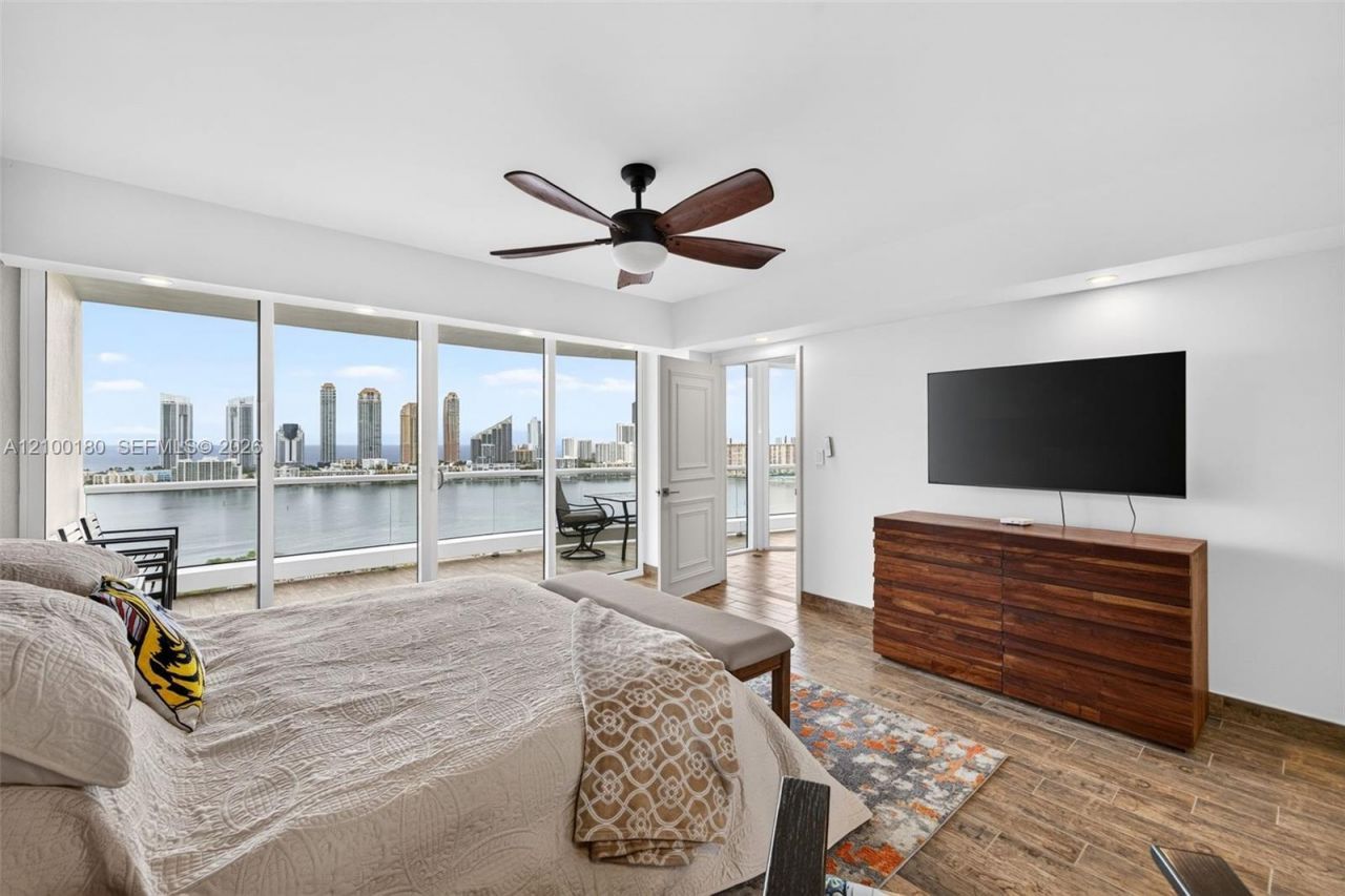7000 Island Blvd , Unit 2409-2410, Aventura, FL 33160 Photo