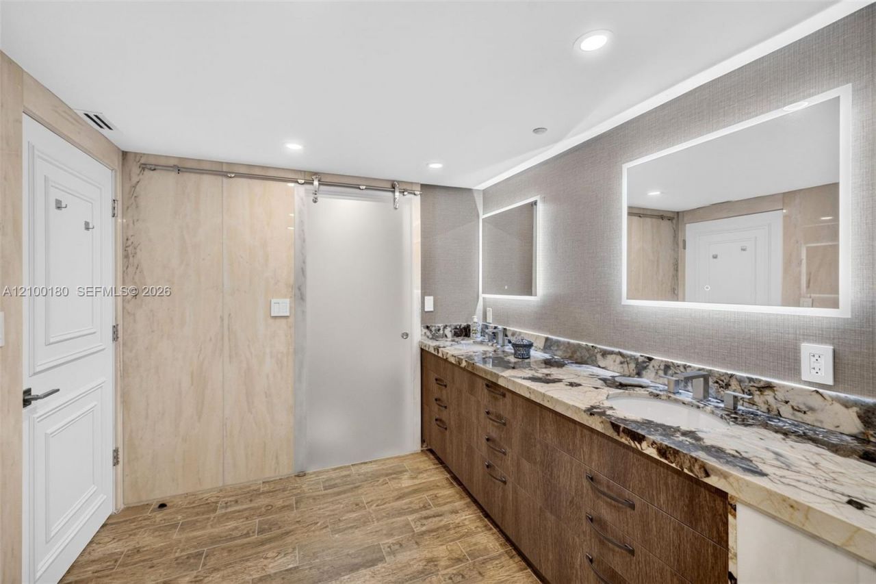 7000 Island Blvd , Unit 2409-2410, Aventura, FL 33160 Photo