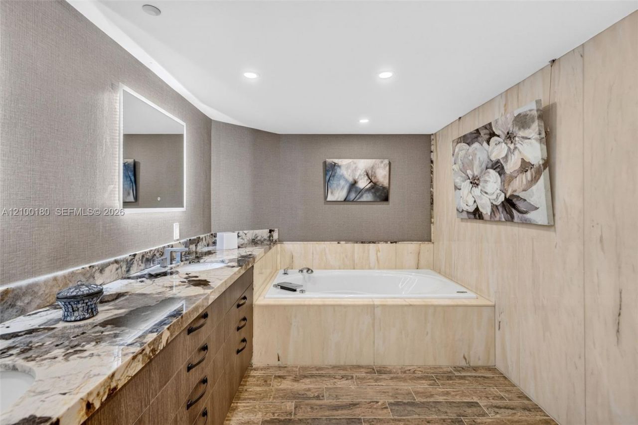 7000 Island Blvd , Unit 2409-2410, Aventura, FL 33160 Photo