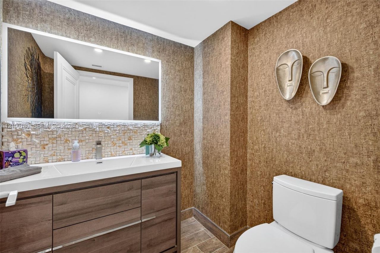 7000 Island Blvd , Unit 2409-2410, Aventura, FL 33160 Photo