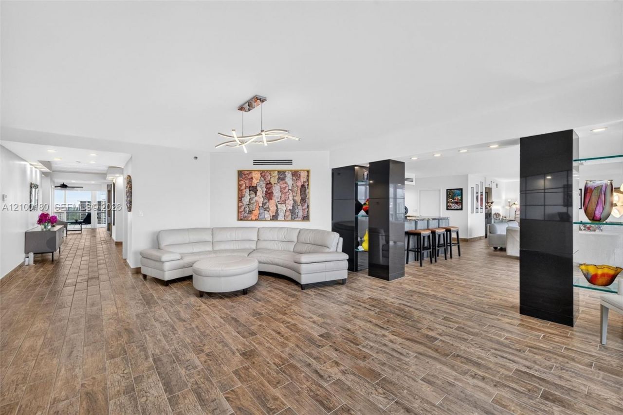 7000 Island Blvd , Unit 2409-2410, Aventura, FL 33160 Photo