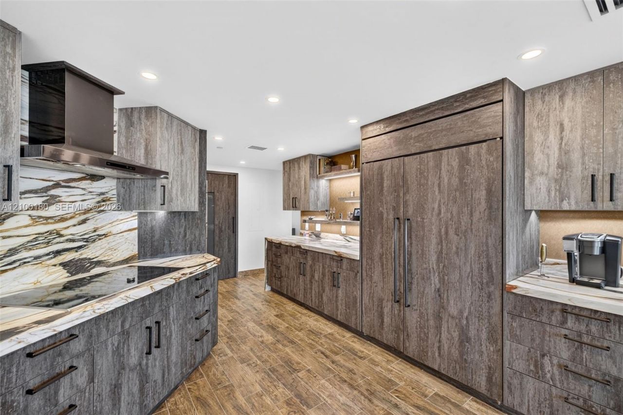 7000 Island Blvd , Unit 2409-2410, Aventura, FL 33160 Photo